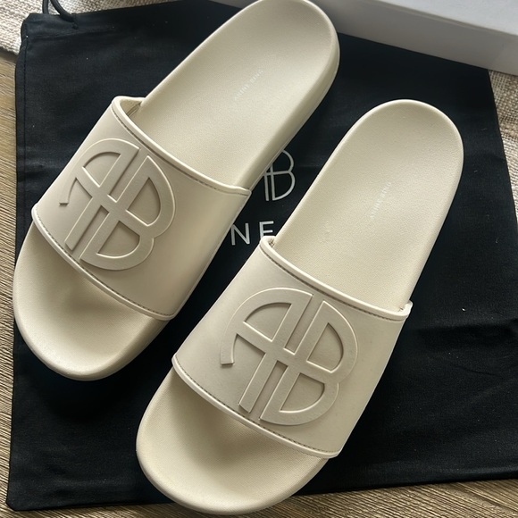 NEW NWT Anine Bing Isla Slide Sandals 39 or 8.5 sand color beige - Picture 1 of 11